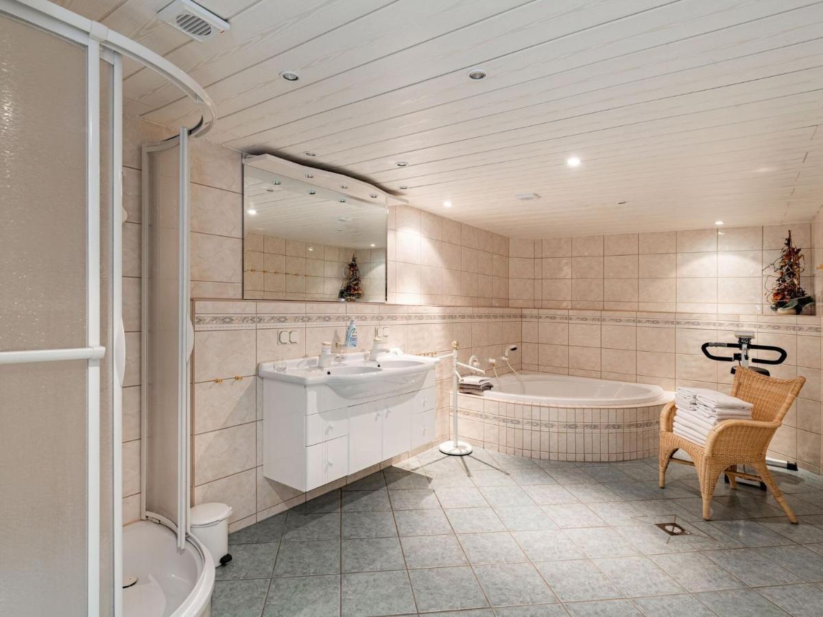 Majestic Holiday Home With Jacuzzi Unterschönau 外观 照片